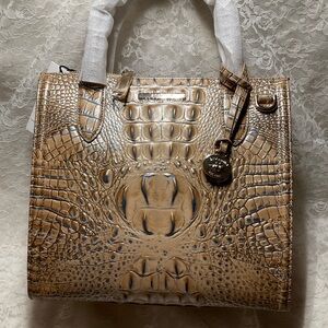 NWT BRAHMIN “stunning” CLIFFSIDE MELBOURNE SM CAROLINE